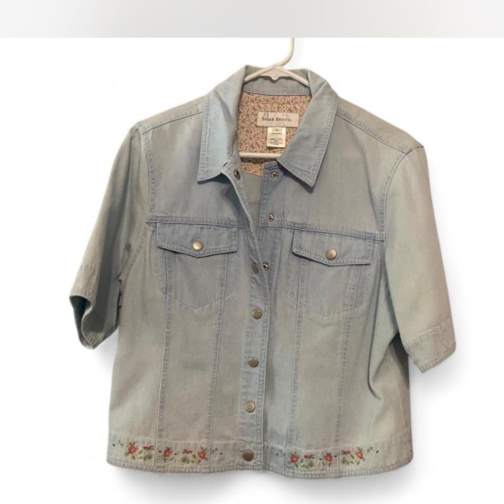 Susan Bristol Vintage Y2K Light Blue Short Sleeve Jean Jacket with Floral Detail
